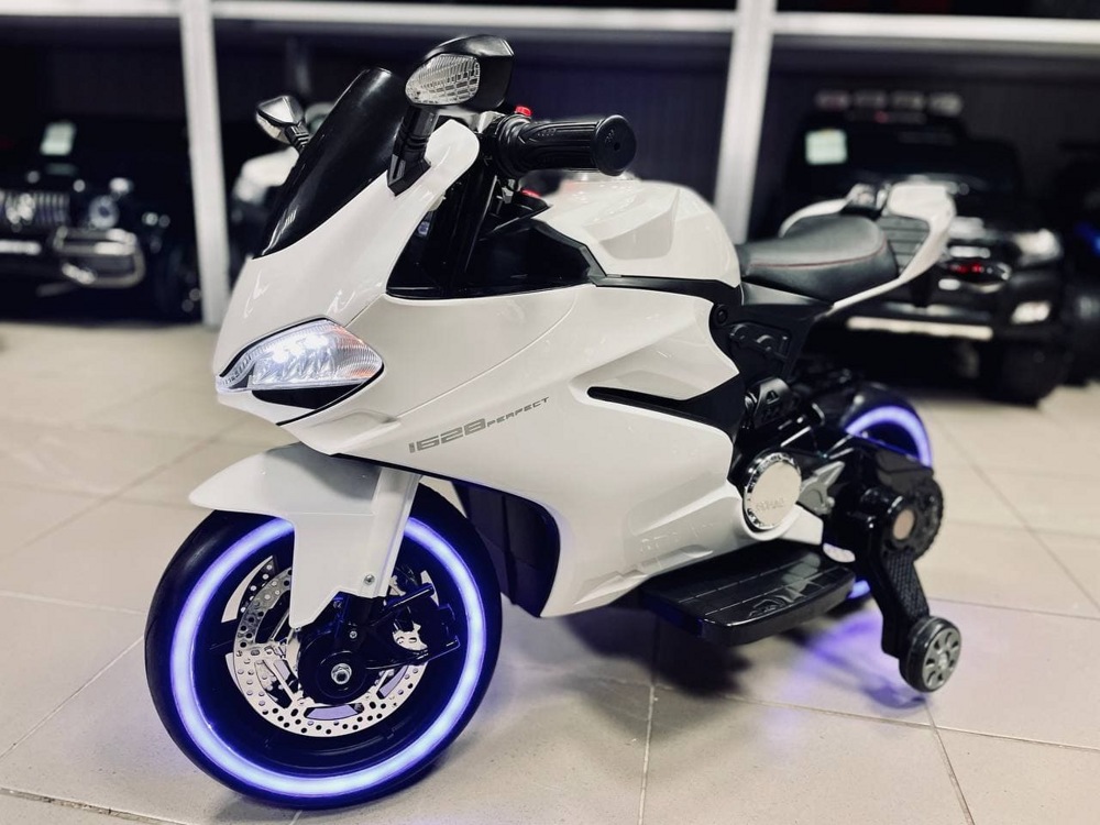 Детский электромобиль, мотоцикл RiverToys A001AA (белый) Ducati