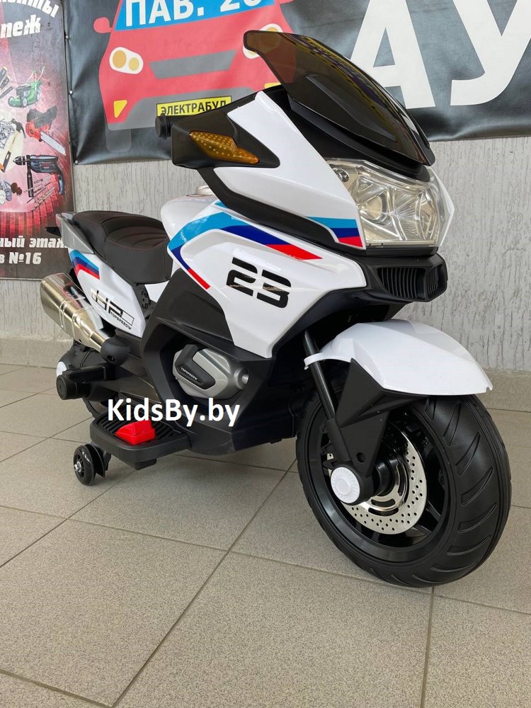 Детский электромотоцикл RiverToys H222HH (белый) BMW двухместный