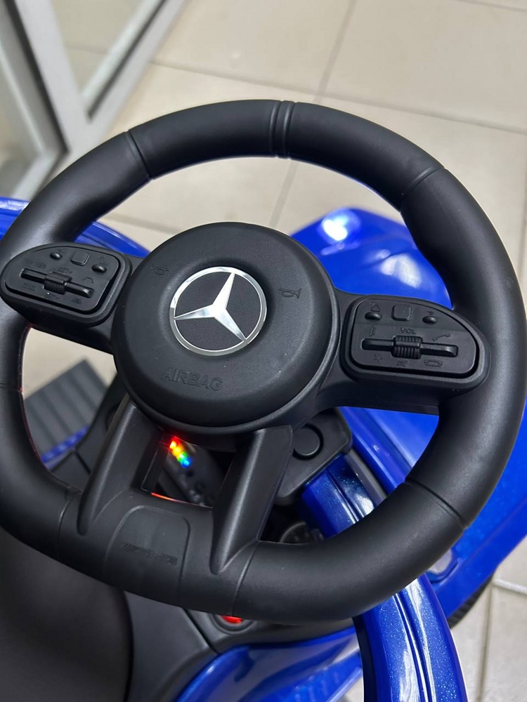 Детский толокар RiverToys Mercedes-Benz GL63 Z001ZZ-A (синий бриллиант) 3 в 1 электромобиль, трансформируется в качалку, пульт д/у - фото4