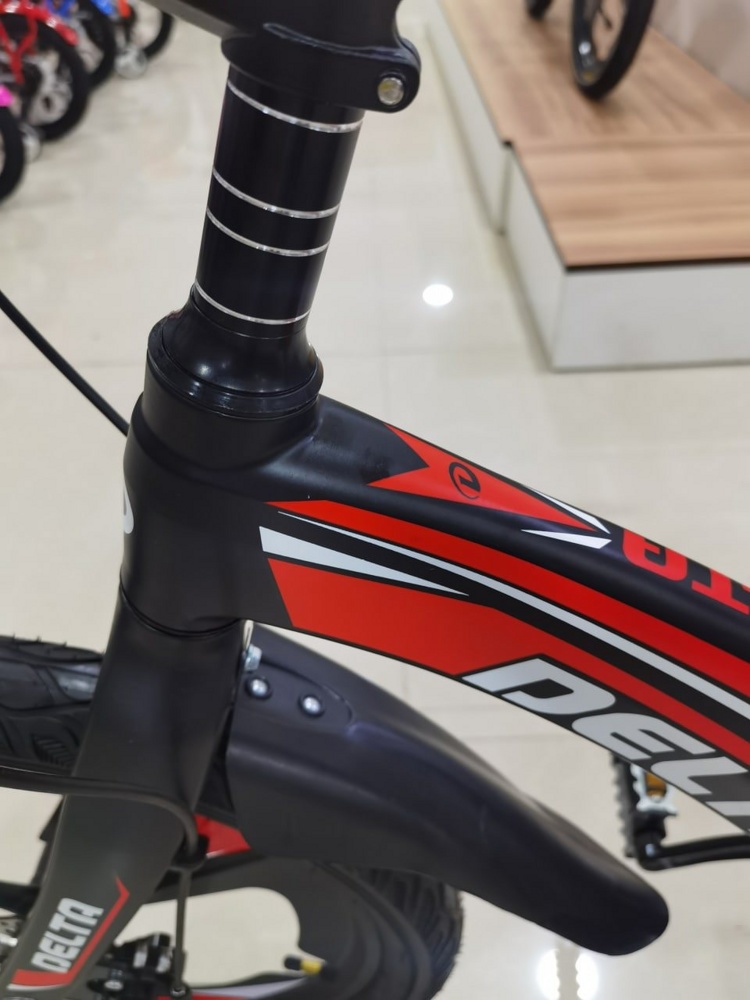 Детский велосипед Delta Prestige Maxx D 20 2022 (черный/красный, литые диски) магниевая рама, вилка и колеса - фото4