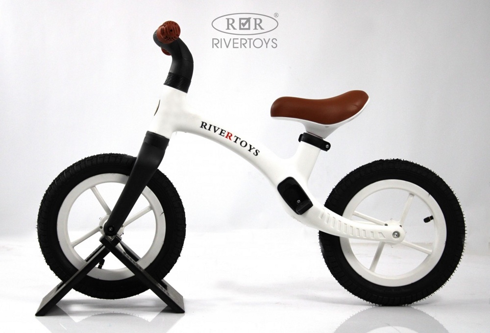 Детский беговел RiverToys HB-001 (белый) 12 дюймов, подсветка колёс - фото2