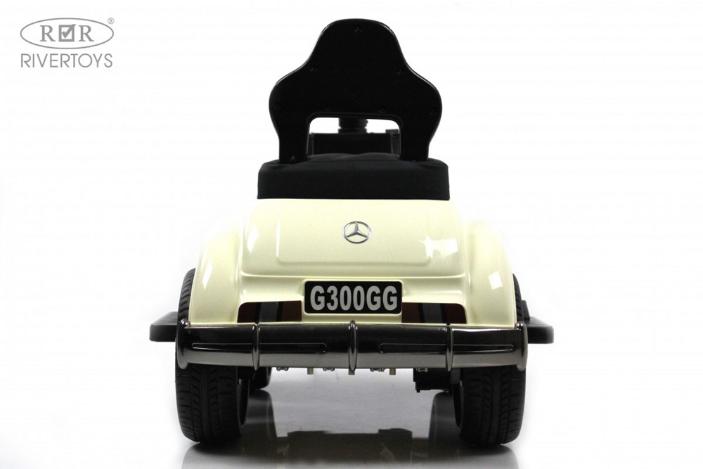 Детский толокар RiverToys Mercedes-AMG 300S G300GG-D (белый) с дистанционным управлением - фото4