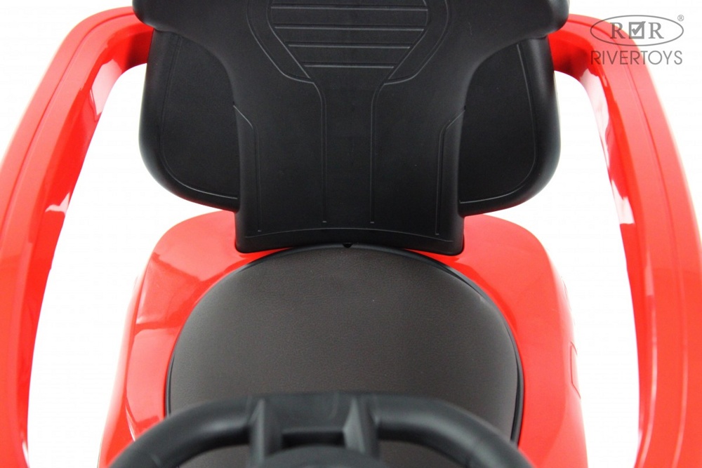 Детский толокар RiverToys Toyota Land Cruiser 300 Z002ZZ-C (красный) фото-3 Детский толокар RiverToys Toyota Land Cruiser 300 Z002ZZ-C (красный) фото-3