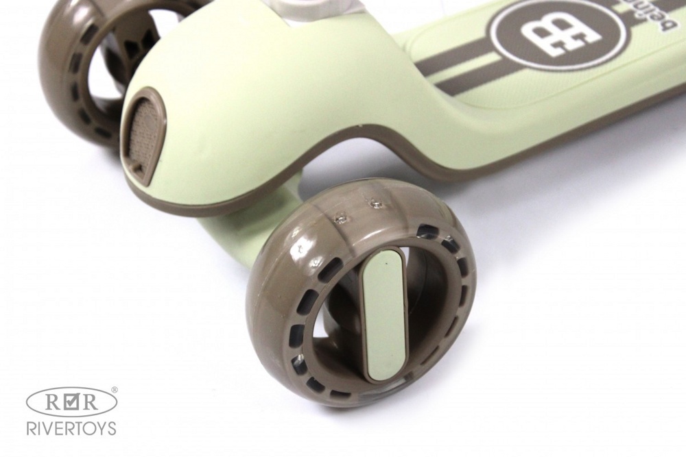 Детский самокат RiverToys HB-818S (зеленый) фото-5 Детский самокат RiverToys HB-818S (зеленый) фото-5