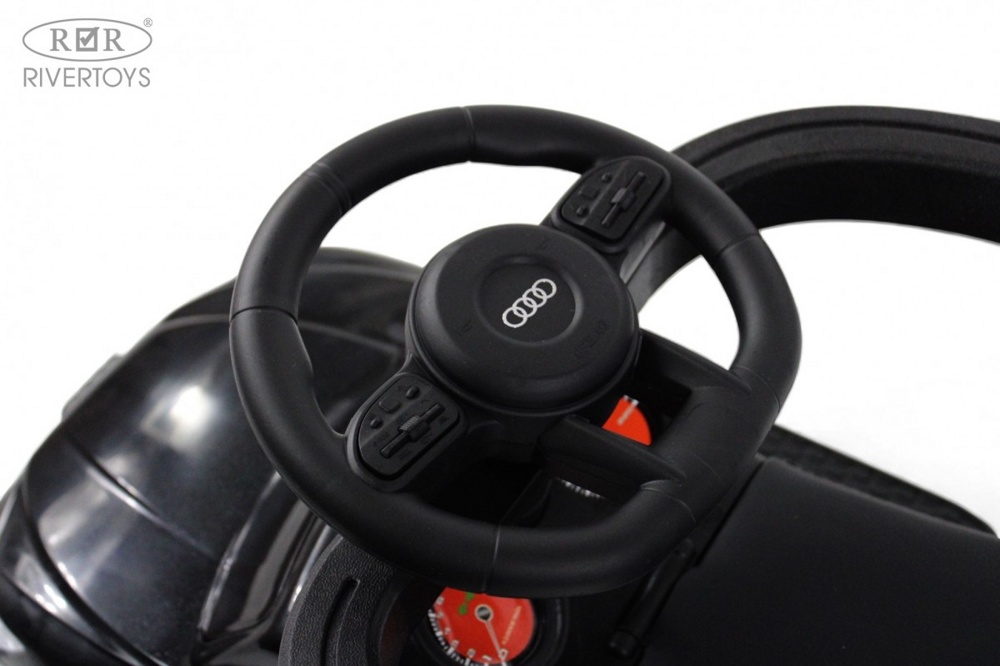 Детский толокар RiverToys Z005ZZ-AP (черный) Audi фото-3