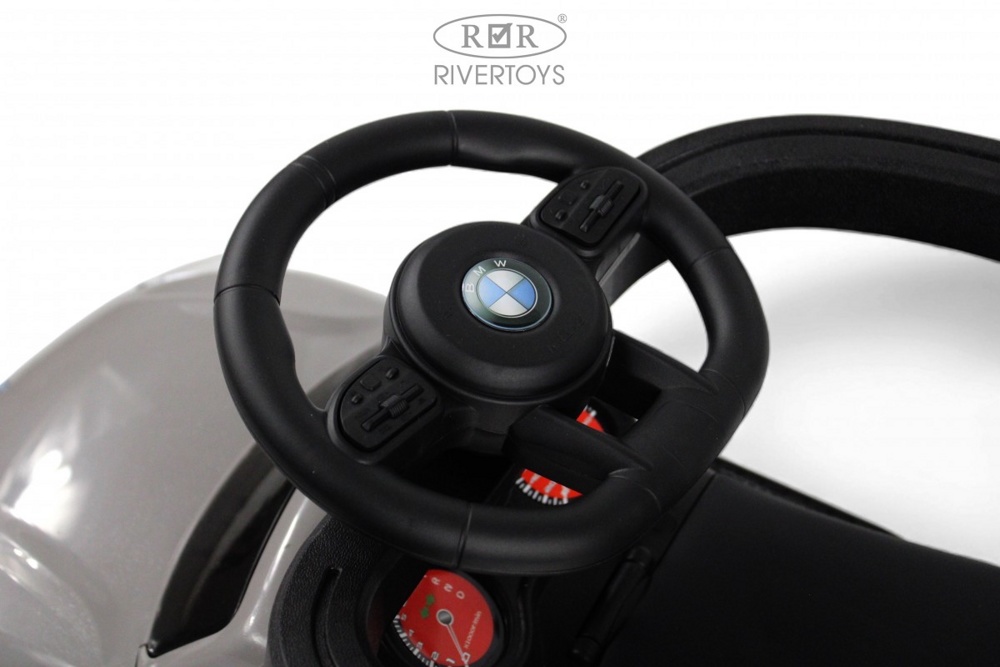 Детский толокар RiverToys Z005ZZ-BP (серый) BMW фото-3
