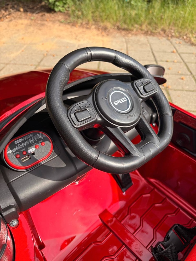 Детский электромобиль Baby Driver S111 (красный глянец) Mercedes-Benz AMG GT фото-3 Детский электромобиль Baby Driver S111 (красный глянец) Mercedes-Benz AMG GT фото-3