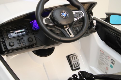 Детский электромобиль RiverToys BMW M5 A555MP (белый) Лицензия - фото5