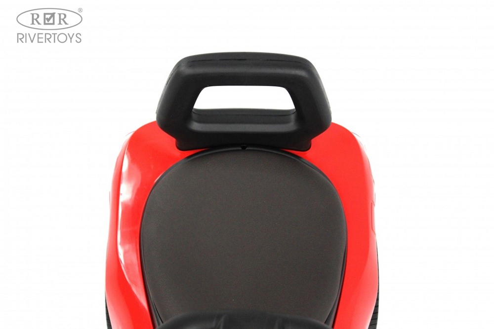 Детский толокар RiverToys Toyota Land Cruiser 300 Z002ZZ-D (красный) фото-6 Детский толокар RiverToys Toyota Land Cruiser 300 Z002ZZ-D (красный) фото-6