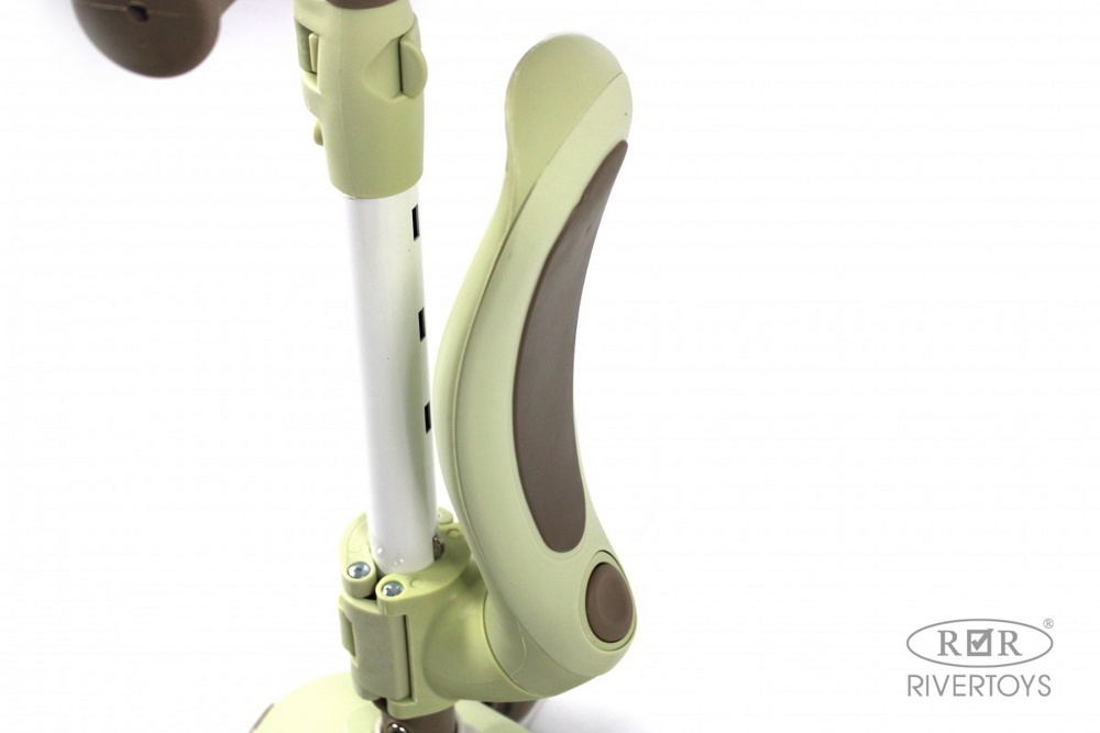 Детский самокат RiverToys HB-818S (зеленый) фото-3 Детский самокат RiverToys HB-818S (зеленый) фото-3