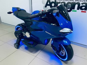 Детский электромобиль, мотоцикл RiverToys A001AA (синий) Ducati - фото