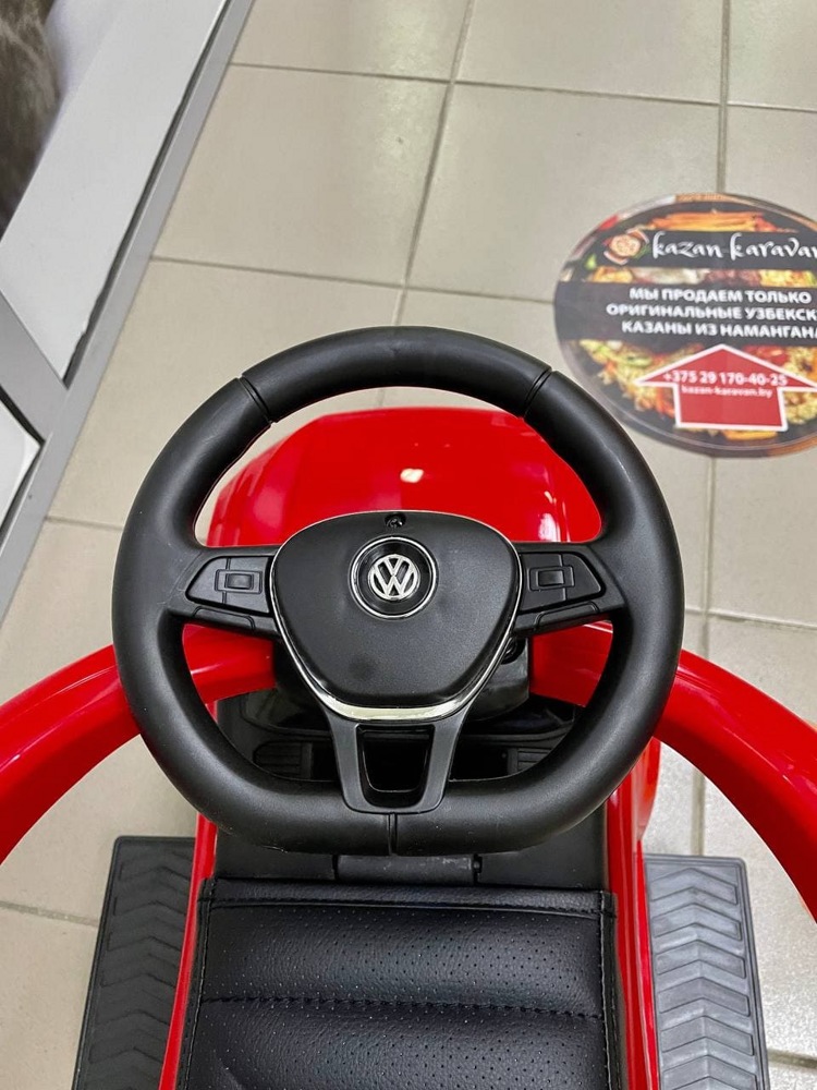 Детская каталка Baby Care T-Roc Volkswagen 651 (красный) пластиковые колеса, кожаное сиденье 2022г - фото2