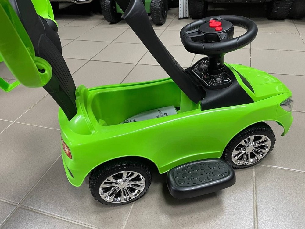 Детская машинка-каталка, толокар RiverToys Mercedes-Benz JY-Z06C (зеленый/черный) с ручкой-управляшкой - фото3