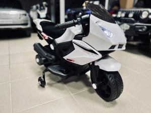 Детский электромобиль мотоцикл RiverToys S602 (белый) - фото