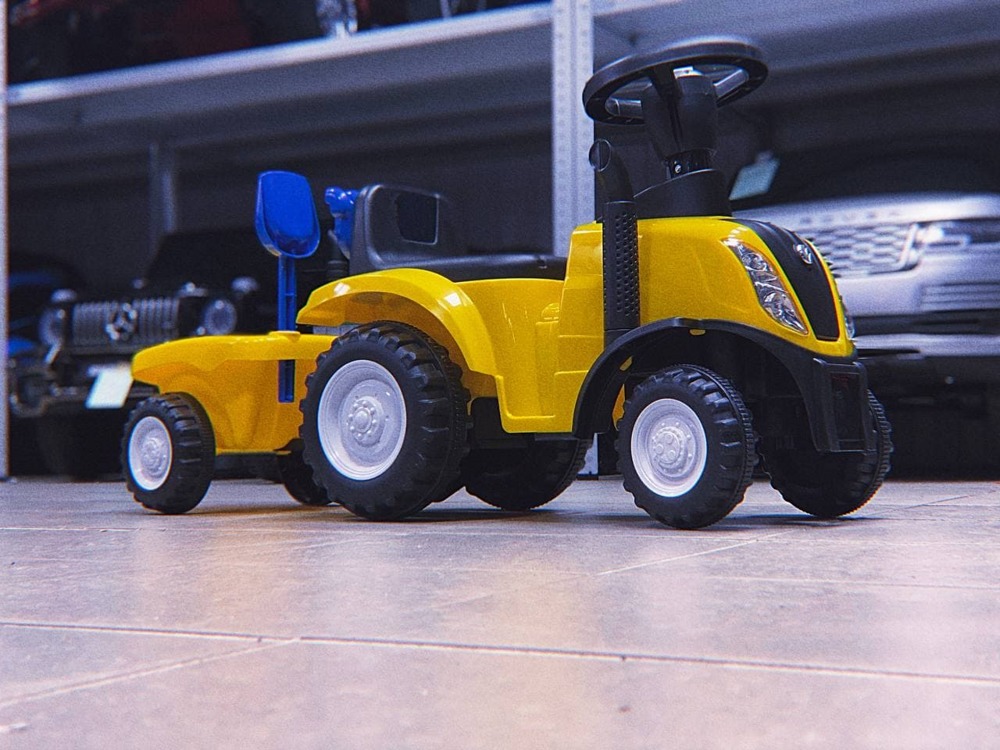 Детская машинка-каталка Baby Care Holland Tractor 658-T (желтый) с прицепом, звуковые и световые эффекты - фото3