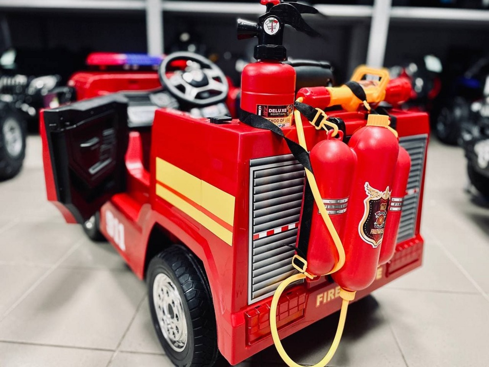 Детский электромобиль RiverToys A222AA Пожарная машина (красный) - фото5