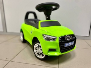 Детская машинка-каталка, толокар RiverToys Audi JY-Z01A (зеленый/черный) - фото
