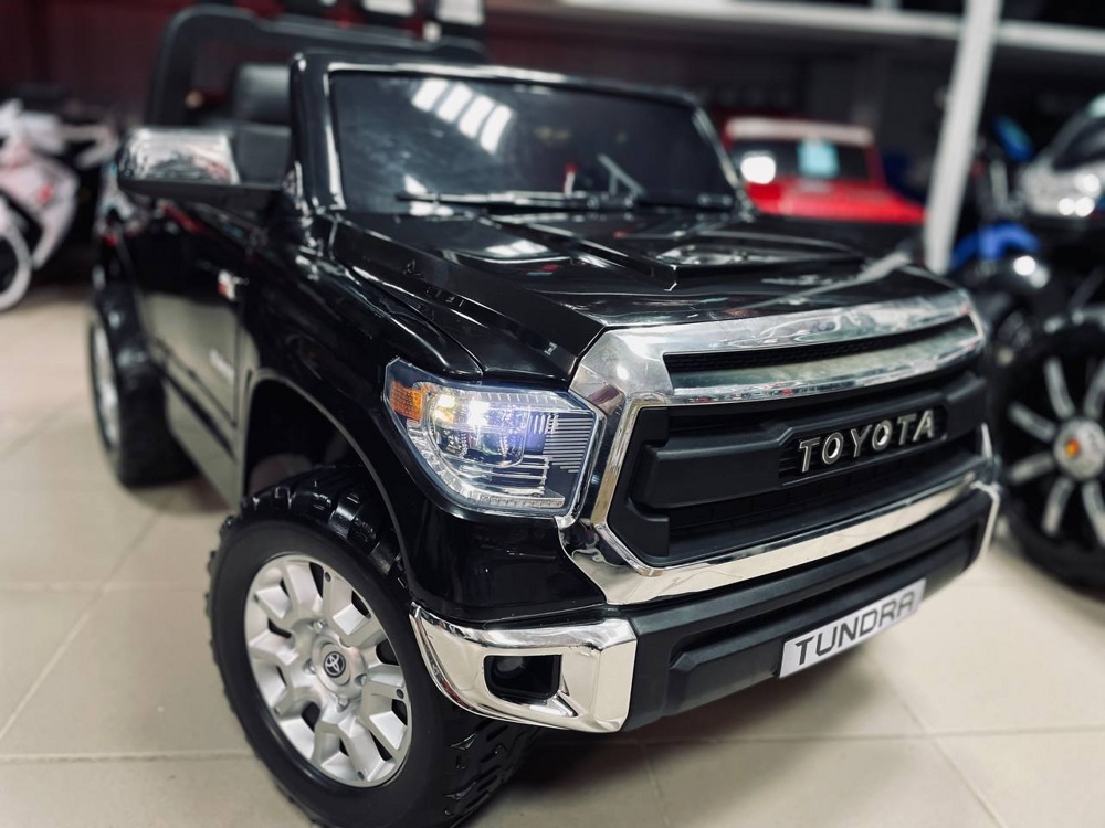 Детский электромобиль RiverToys Toyota Tundra Mini JJ2266 (черный) лицензия двухместная - фото2