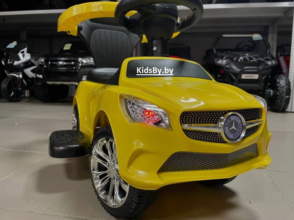 Детская машинка-каталка, толокар RiverToys Mercedes-Benz JY-Z06C (желтый/черный) с ручкой-управляшкой - фото2