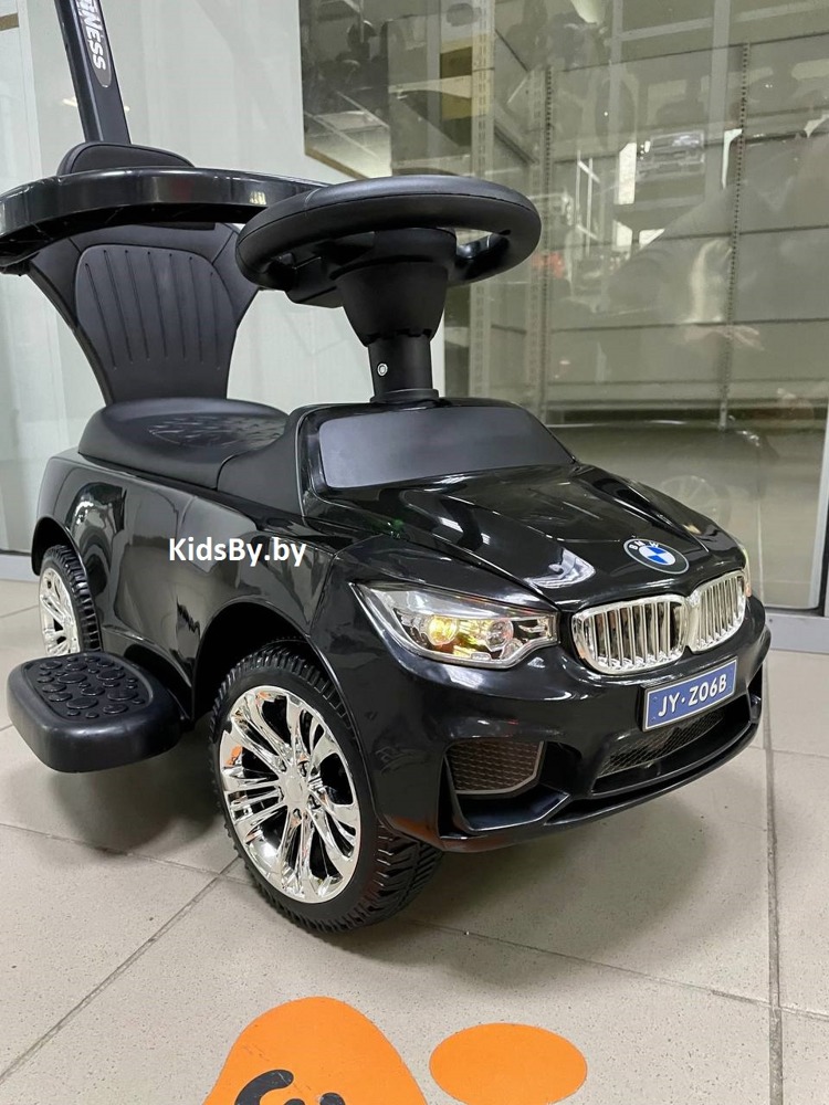 Детская машинка-каталка, толокар RiverToys BMW JY-Z06B (черный) с ручкой-управляшкой - фото6