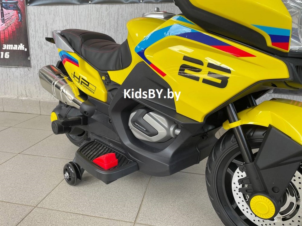 Детский электромотоцикл RiverToys H222HH (желтый) BMW двухместный - фото4