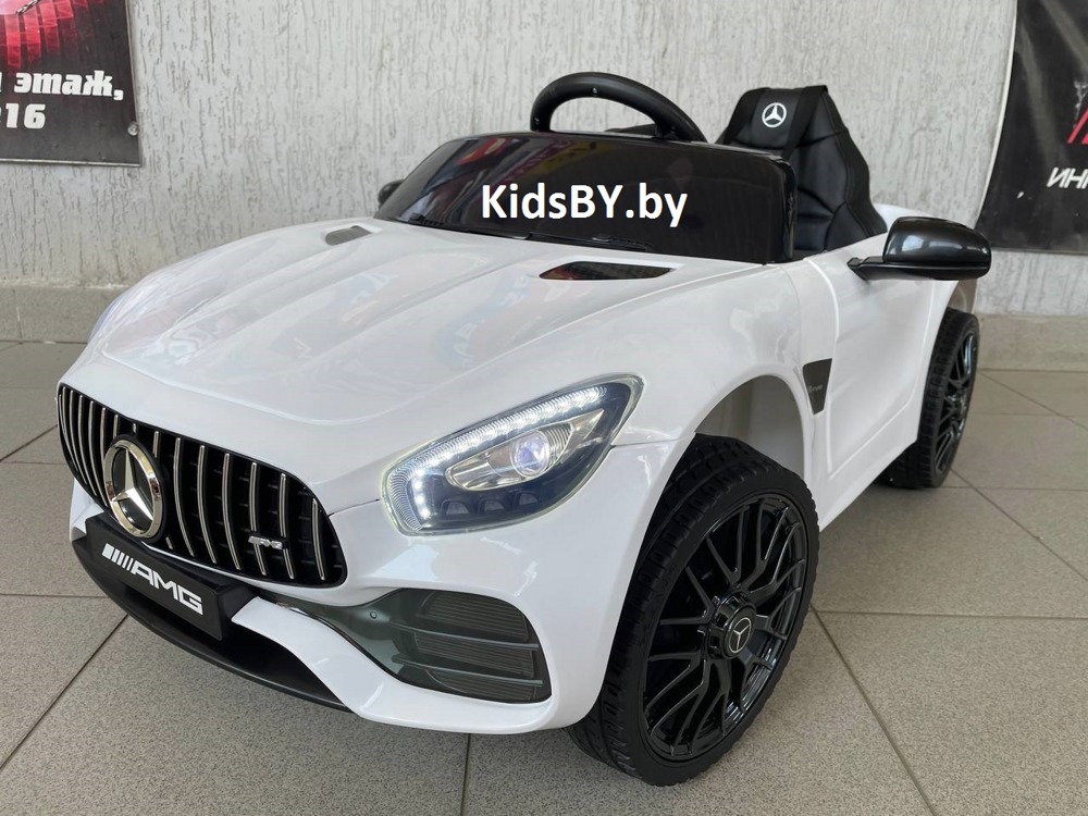 Детский электромобиль RiverToys Mercedes-Benz AMG GT O008OO (белый) лицензия