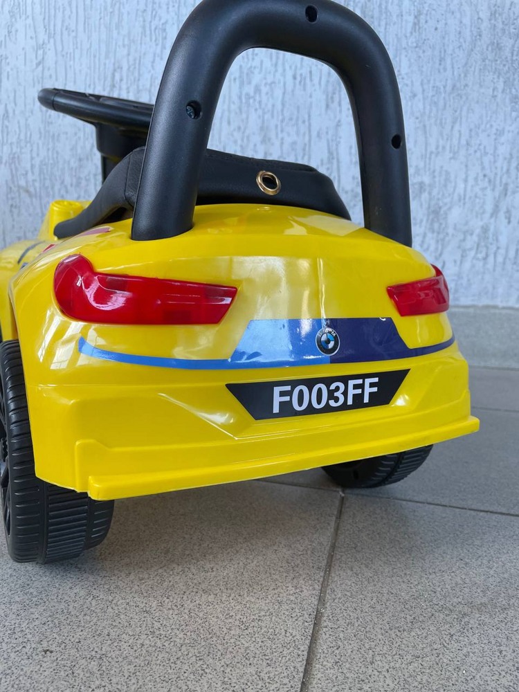 Детский толокар RiverToys F003FF (желтый) BMW - фото6