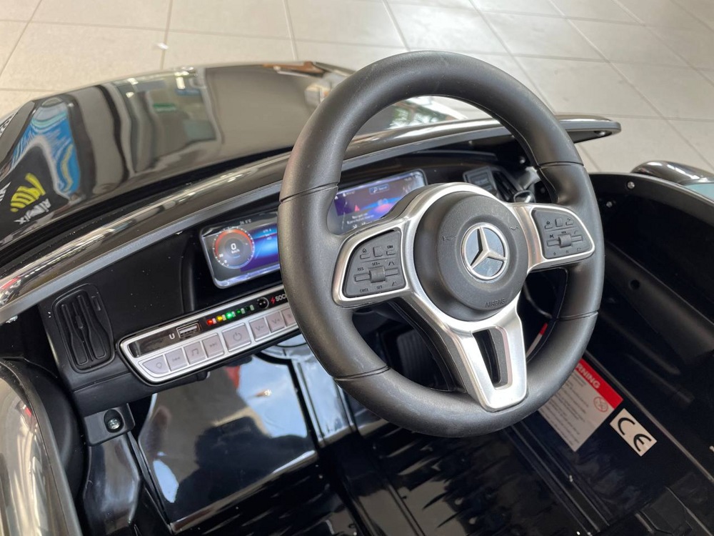 Детский электромобиль RiverToys Mercedes-Benz EQC 400 HL378 (черный) Лицензия - фото4