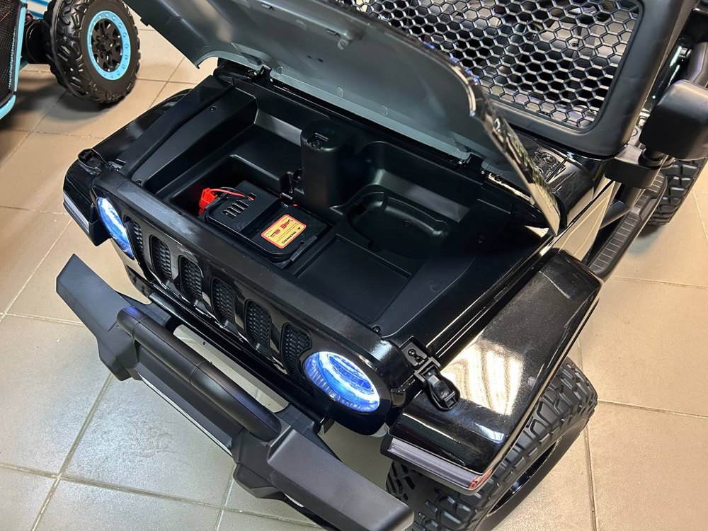 Детский электромобиль RiverToys P999BP (черный глянец) Полноприводный Двухместный - фото5