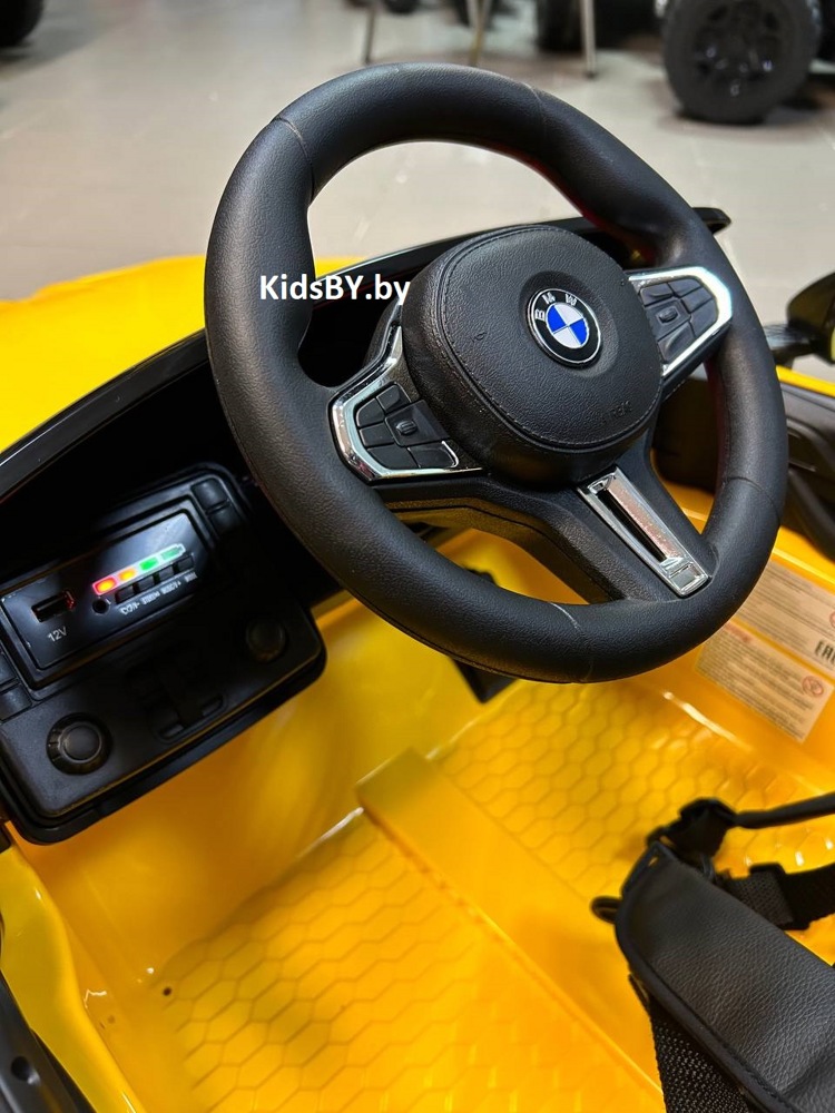 Детский электромобиль RiverToys BMW M4 A004AA (желтый) Лицензионная - фото3