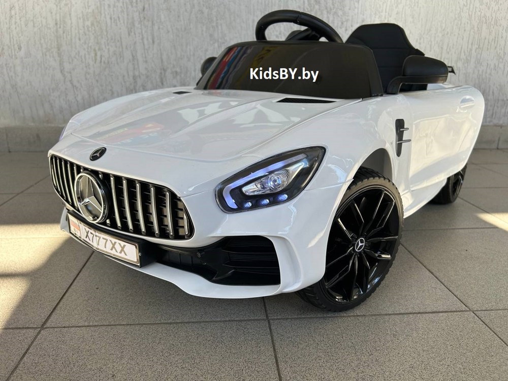 Детский электромобиль RiverToys Mercedes-Benz AMG GT X777XX (белый)