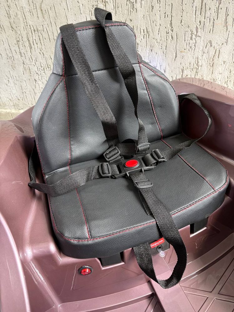 Детский электромобиль Baby Driver S333 (коричневый глянец) Ferrari - фото5