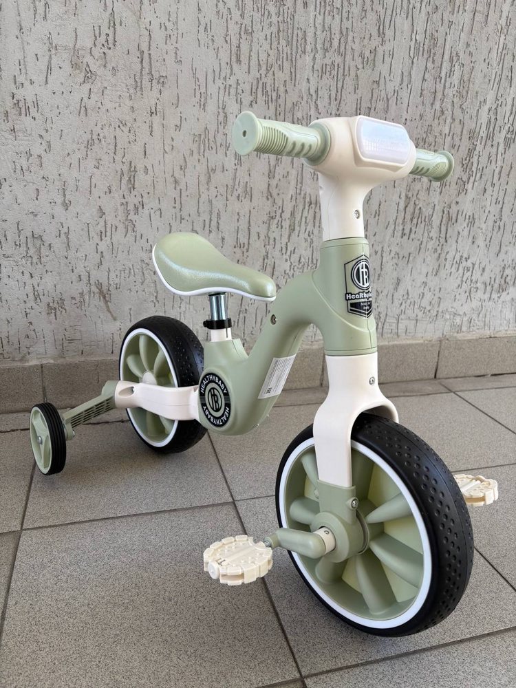 Детский беговел-велосипед RiverToys HB-318 (зеленый)