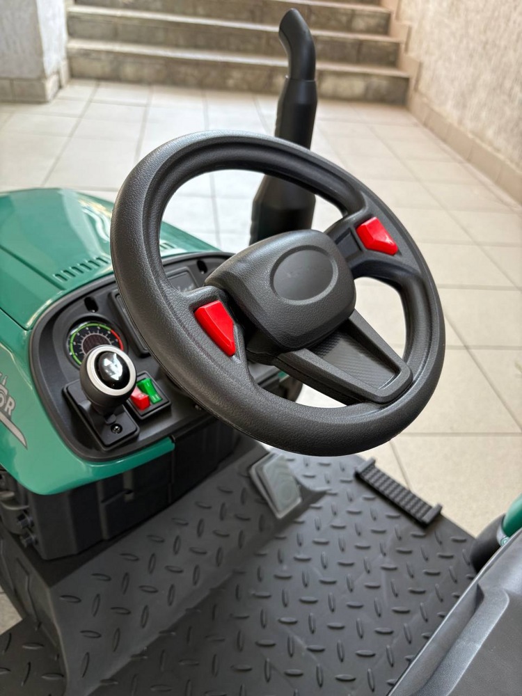 Детский электромобиль Baby Driver R444 (зеленый) Тракторс John Deere с электрическим прицепом, лопатой, дистанционный пульт - фото4