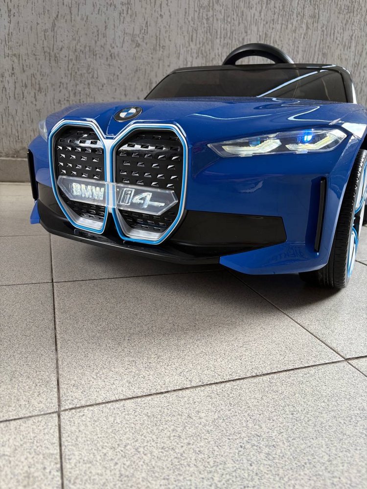 Детский электромобиль Baby Driver E001BB BMW I4 (черный глянец) - фото6