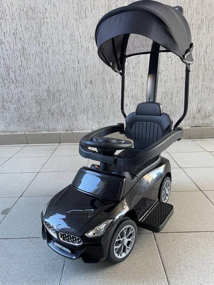 Детский толокар RiverToys Z005ZZ-B (черный)