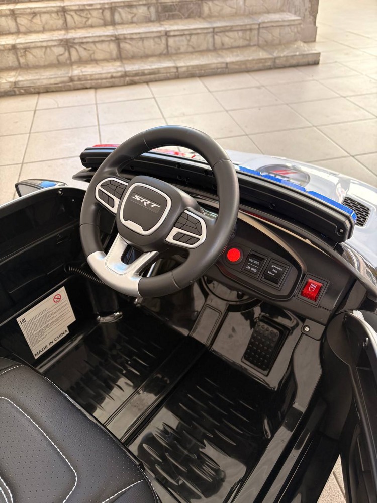 Детский электромобиль Baby Driver Dodge S222 (черный) Полиция Лицензия - фото4