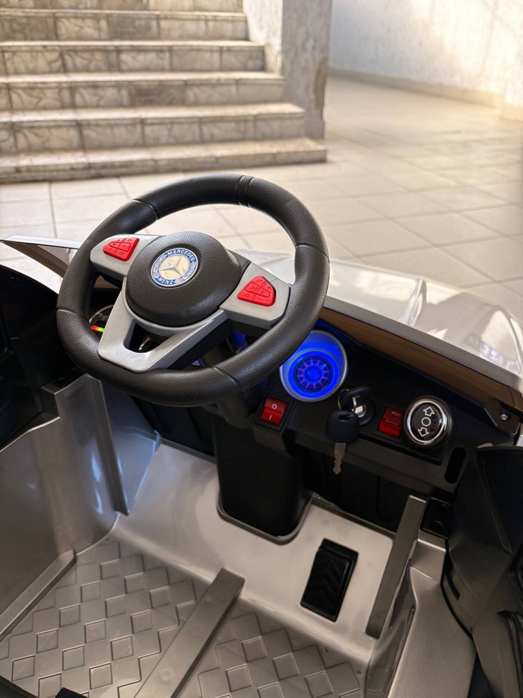 Детский электромобиль Baby Driver M444 (серый глянец) Mercedes GLS Coupe Полноприводный - фото3