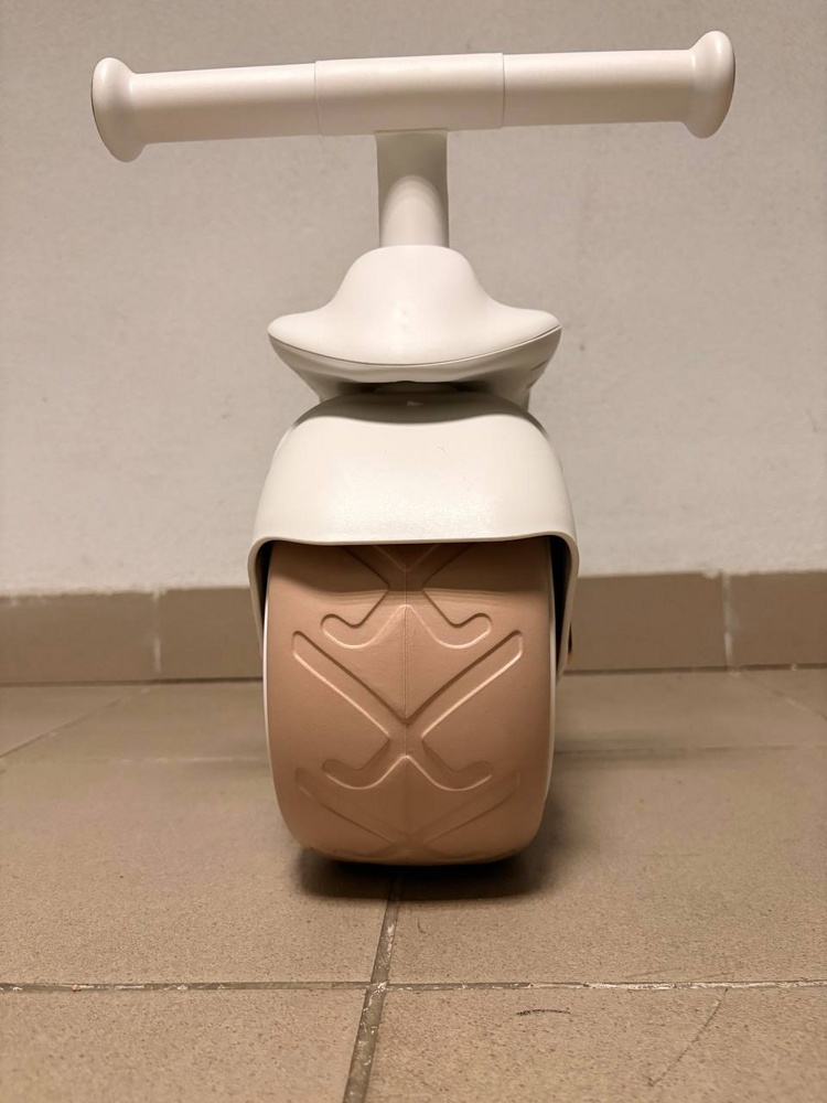 Детский беговел RiverToys HB-222 (коричневый) - фото5