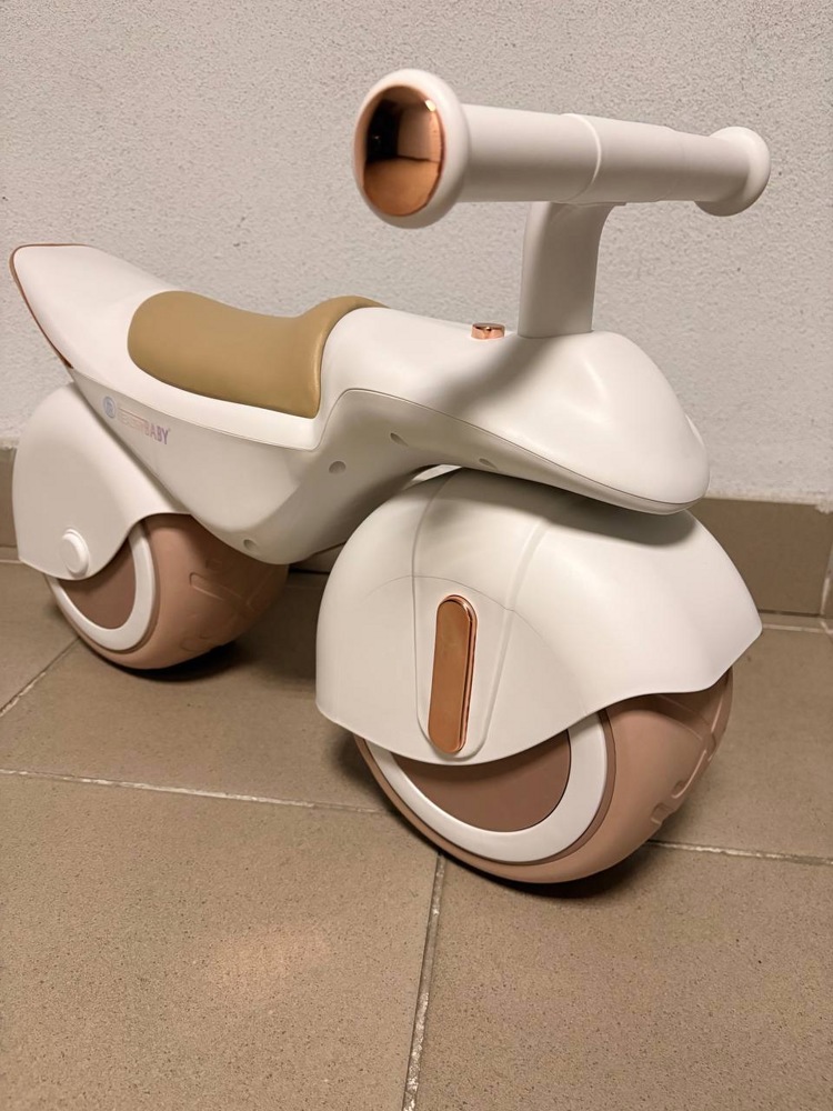 Детский беговел RiverToys HB-222 (коричневый) - фото6