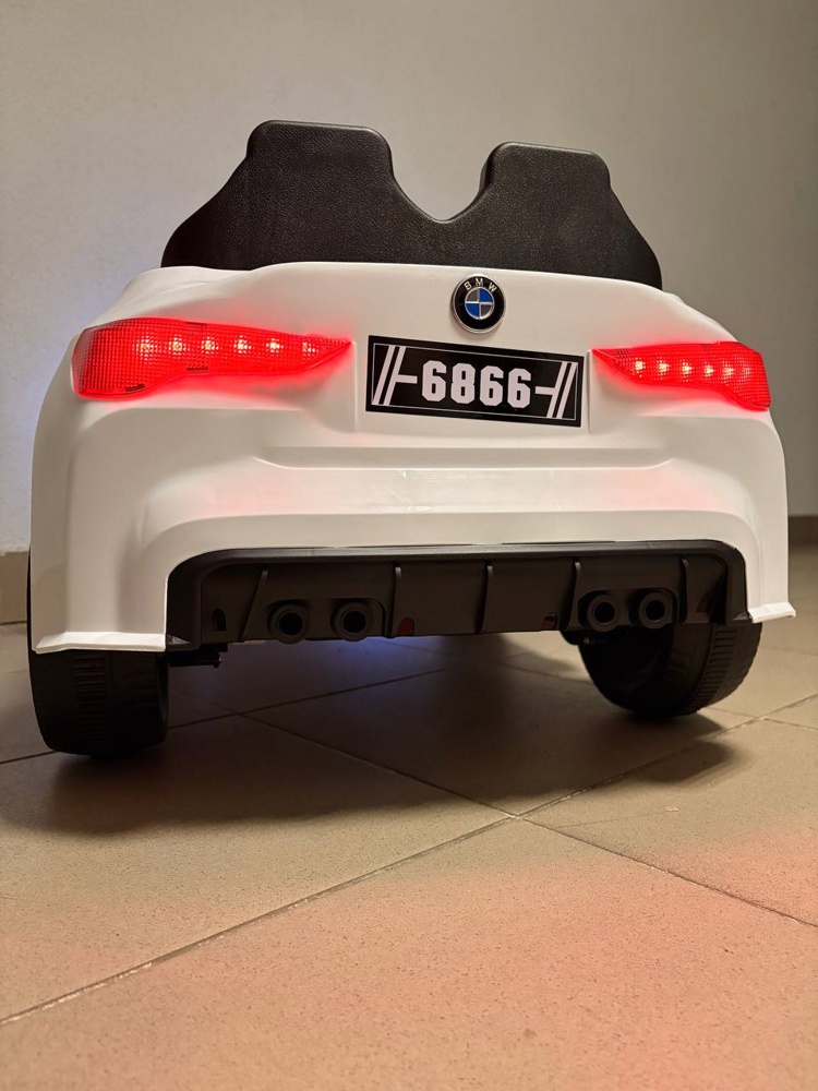 Детский электромобиль Baby Driver BMW M4 E002BB (белый) - фото6