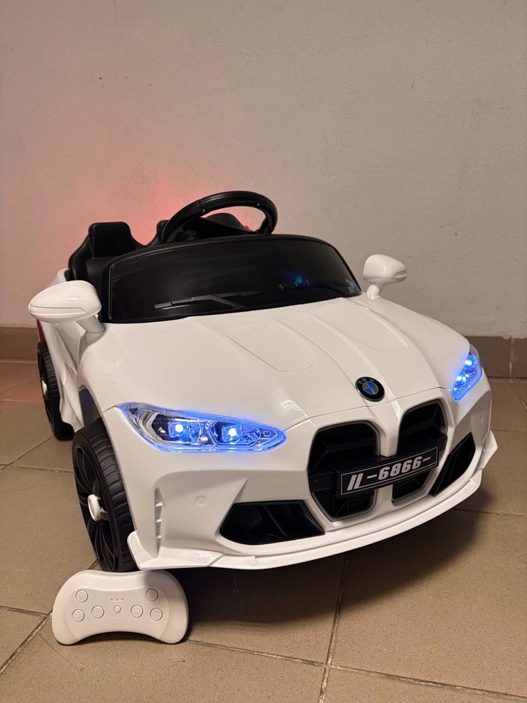 Детский электромобиль Baby Driver BMW M4 E002BB (белый) - фото2