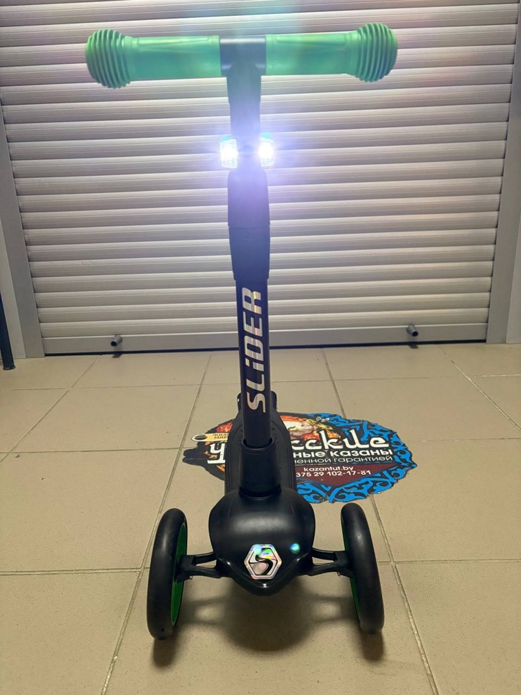 Самокат четырехколесный Slider Sport1LG (зеленый) фонарик в комплекте - фото2