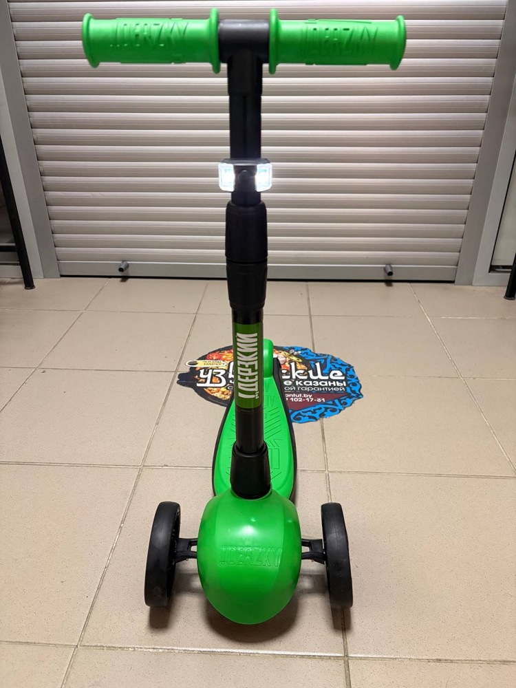 Самокат четырехколесный Slider Boss Original Bo-Ori-025 (Юпитер зеленый) фонарик в комплекте - фото3