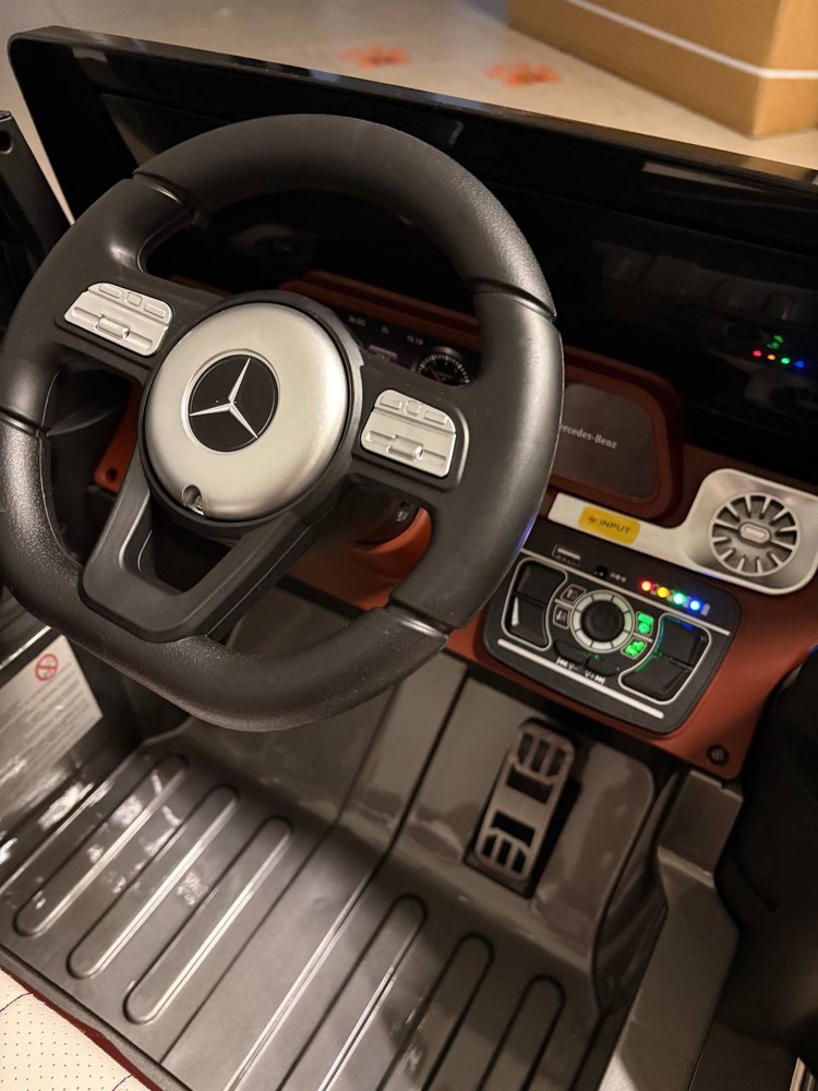 Детский электромобиль Baby Driver 2233 (серый глянец) Mercedes-Benz G-Класс Полноприводный - фото4