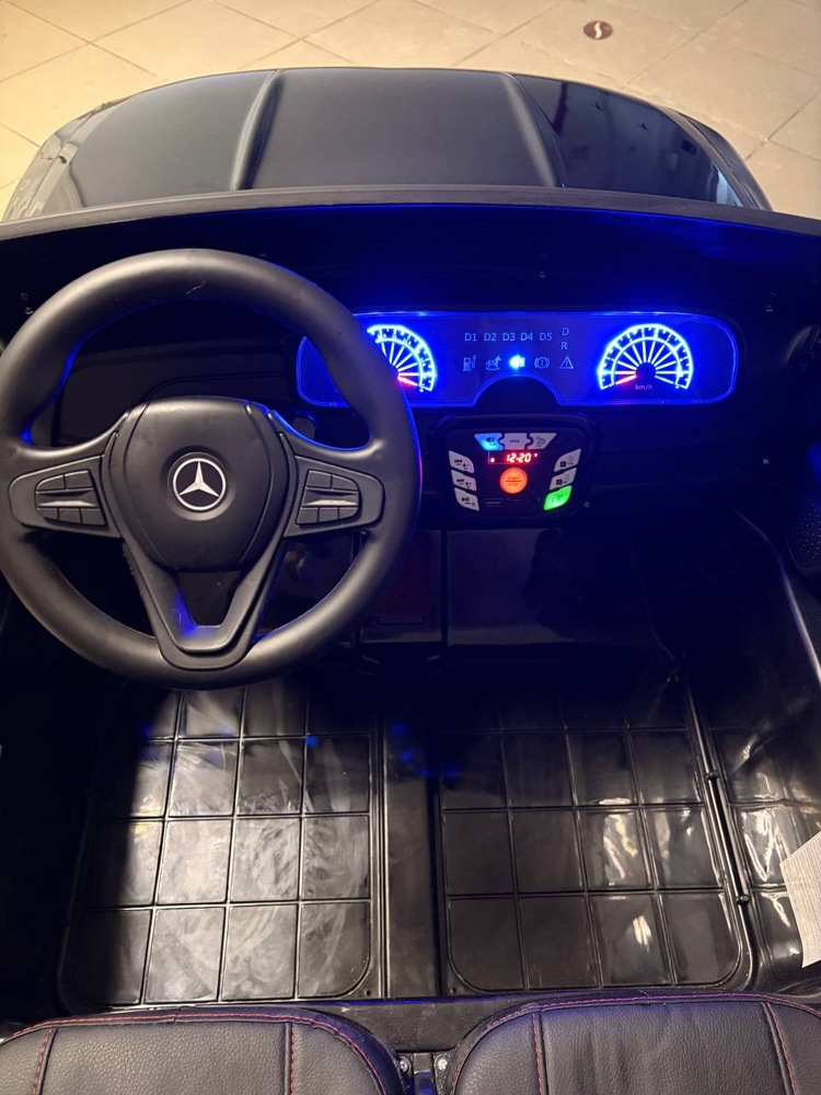 Детский электромобиль Baby Driver E005MM (черный глянец) Mercedes Полноприводный, двухместный фото-4