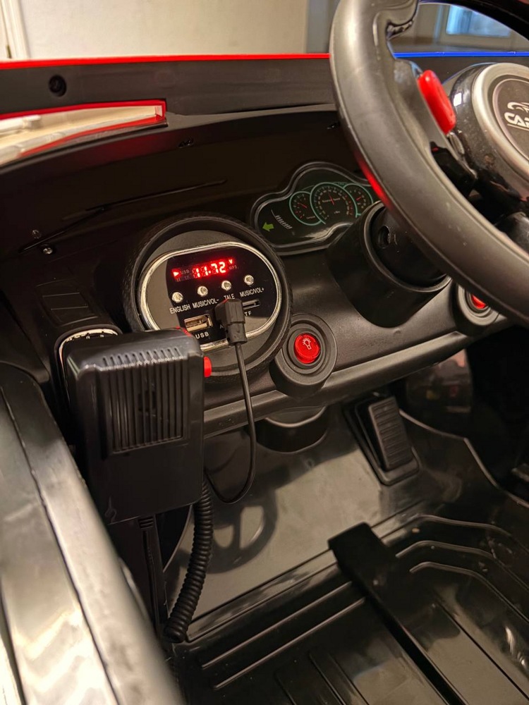 Детский электромобиль Baby Driver S444 (черный, полиция) Range Rover Полноприводный без мигалки фото-4