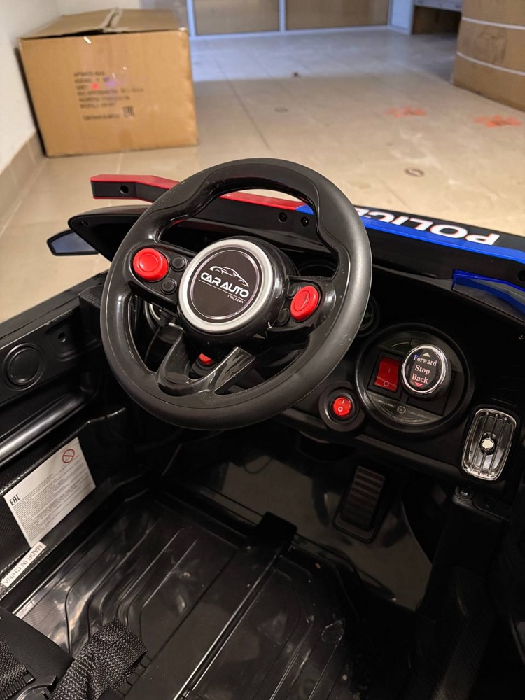 Детский электромобиль Baby Driver S444 (черный, полиция) Range Rover Полноприводный без мигалки фото-3