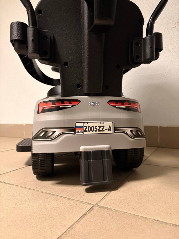 Детский толокар RiverToys Z005ZZ-A (серый) фото-6