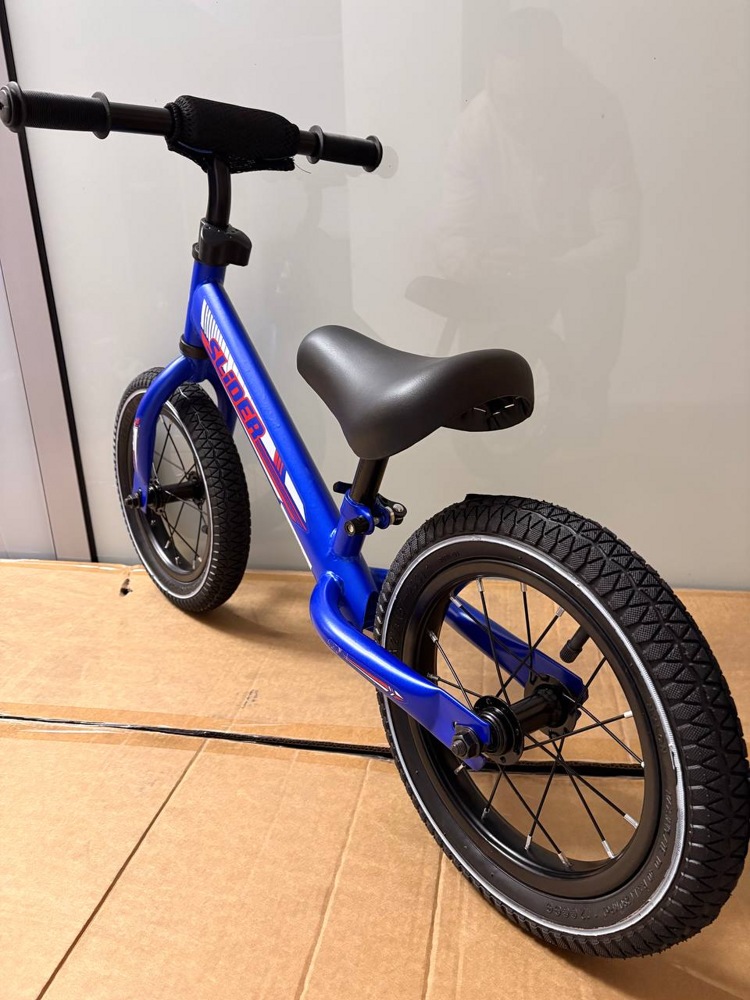 Беговел Slider DJA105B (синий) жидкостная покраска, надувные колеса 12, стальная рама - фото2 Беговел Slider DJA105B (синий) жидкостная покраска, надувные колеса 12, стальная рама - фото2